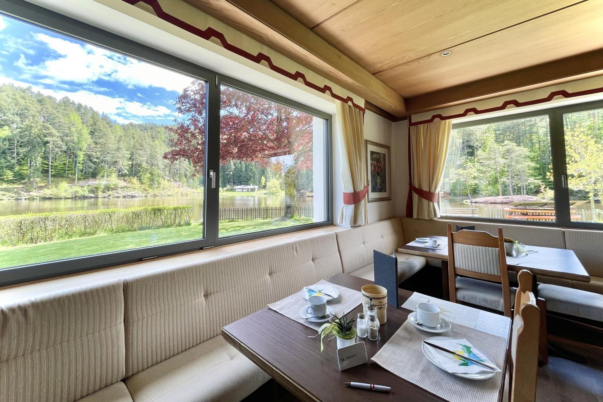 Hotel Am Wolfgrubenersee Сопрабольцано Экстерьер фото